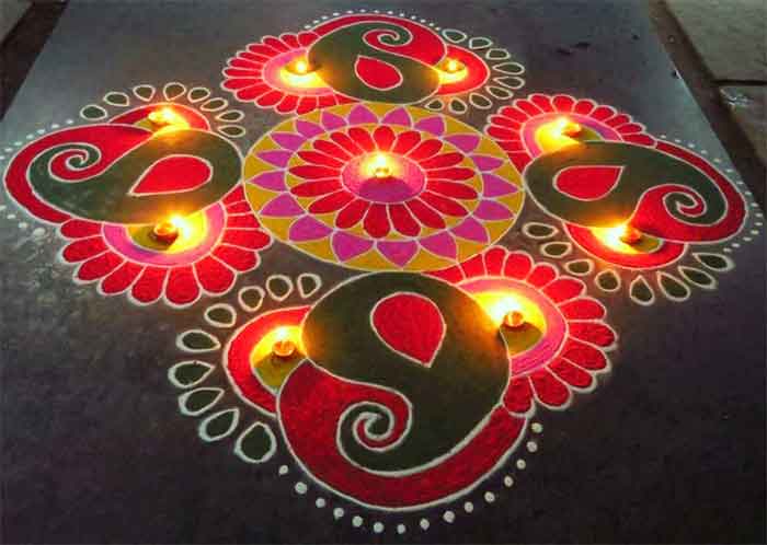 diwali rangoli with diyas