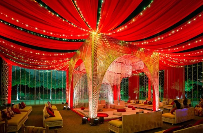 lights drapes mandap design