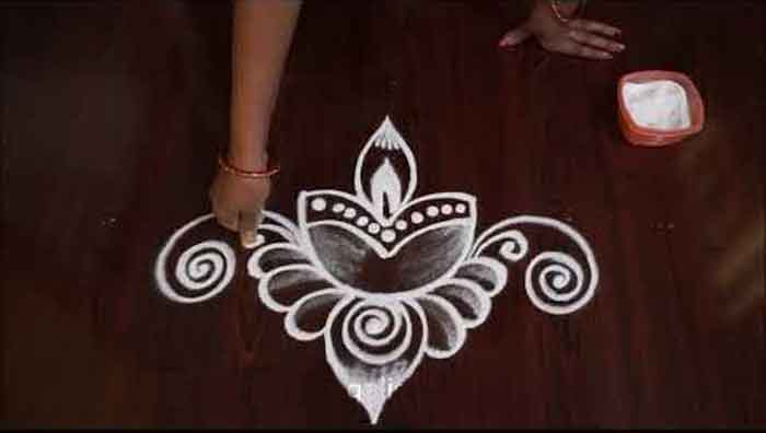 rangoli design with rice flour